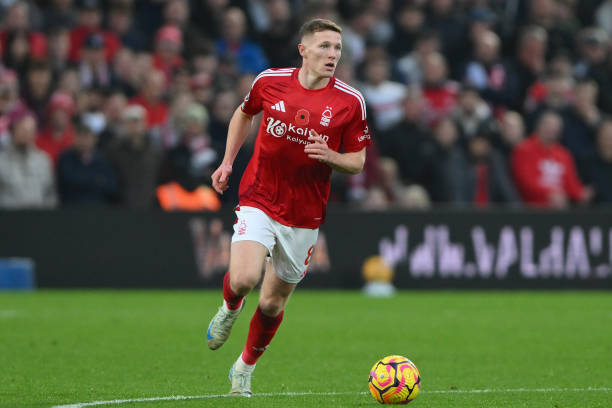 也充满了矛 也充满了矛