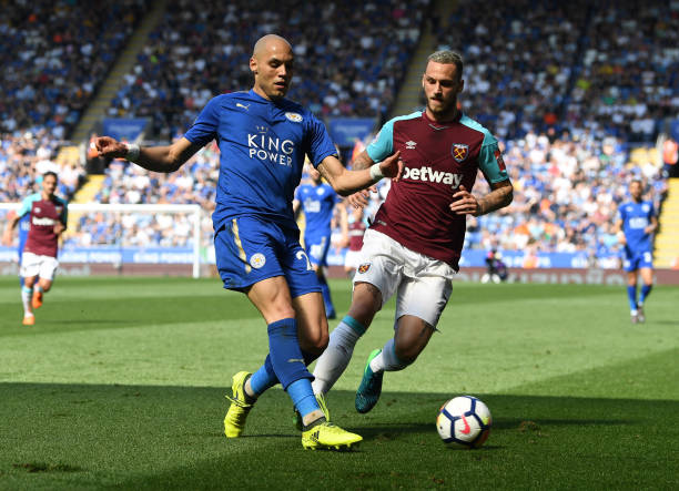 劳伦凭借速 劳伦凭借速